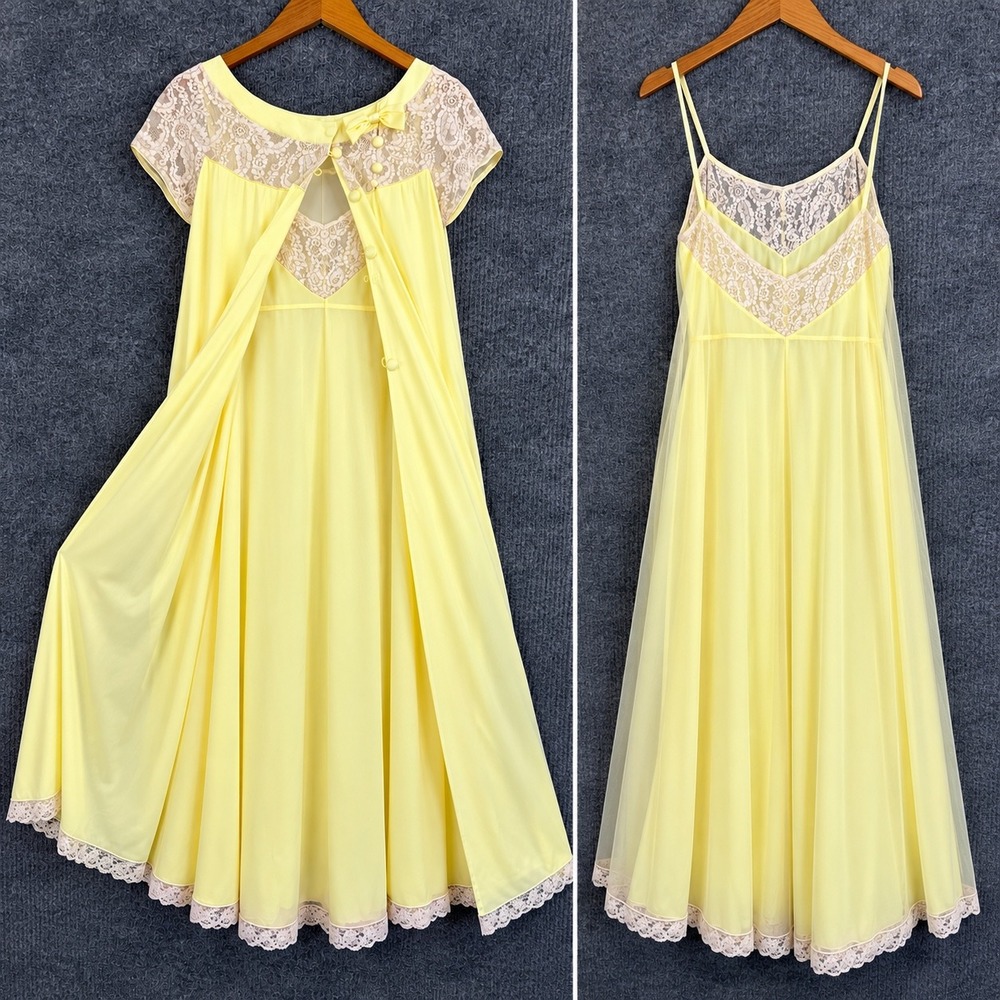 Vtg 60s Claire Sandra Lucie Ann Peignoir 2 Pc SET Womens 32 Nightgown Robe Lace